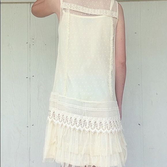 STILL AVAILABLE!💥Genuinely Genteel Lace Dre… - Picture 2 of 6